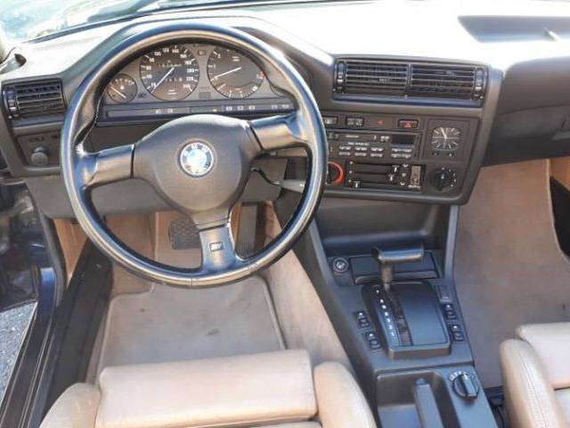 BMW 325i