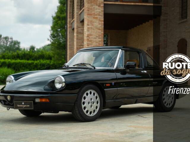 Bild 1/50 von Alfa Romeo 2.0 Spider (1991)