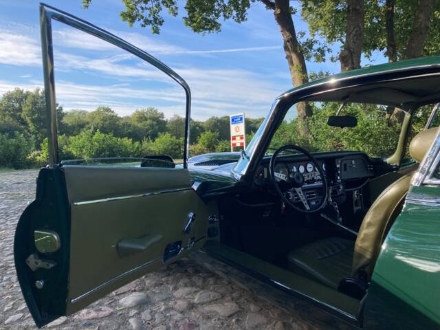 Jaguar E-Type V12 (2+2)