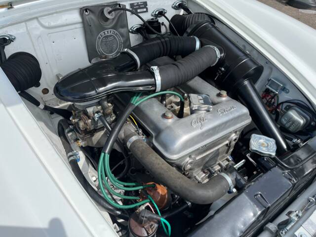 Alfa Romeo Giulia 1600 Spider