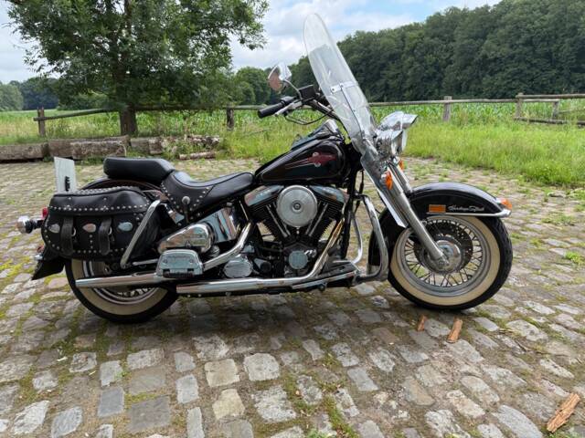 Harley-Davidson FLSTN Heritage Softail Classic