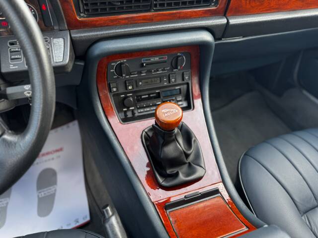 Jaguar XJ6 3.2
