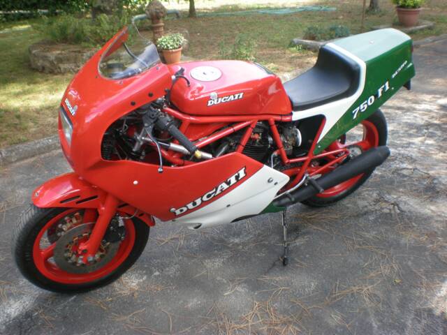 Ducati 750 F1