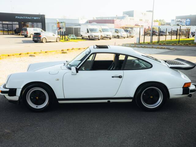 Porsche 911 Carrera 3.2