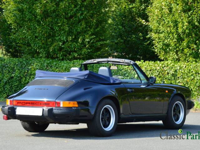 Porsche 911 Carrera 3.2