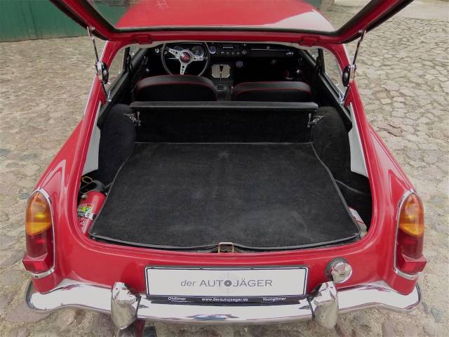 MG MGB GT