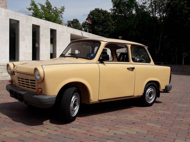 Afbeelding 1/24 van Trabant Universal 1.1 (1990)