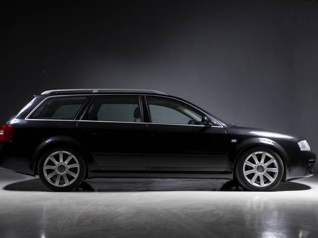 Bild 1/34 von Audi RS6 Avant (2004)