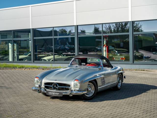 Mercedes-Benz 300 SL Roadster