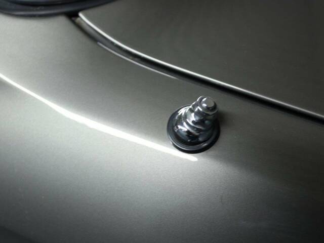 Mercedes-Benz 560 SEC
