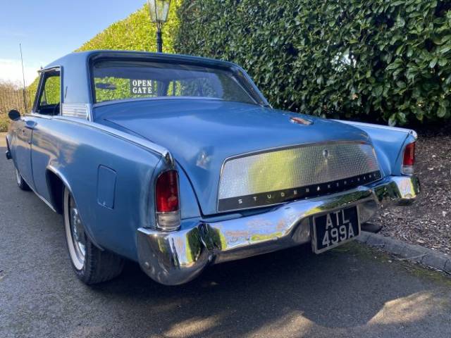 Studebaker GT Hawk