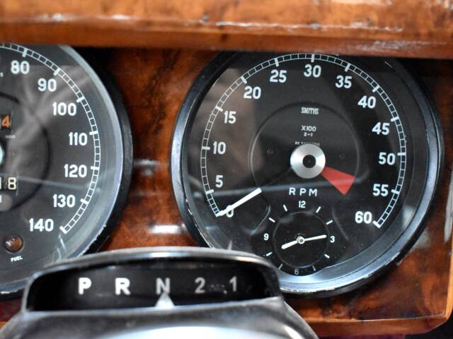 Jaguar Mk II 3.8