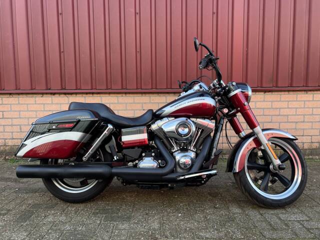 Harley-Davidson FLD Dyna Switchback
