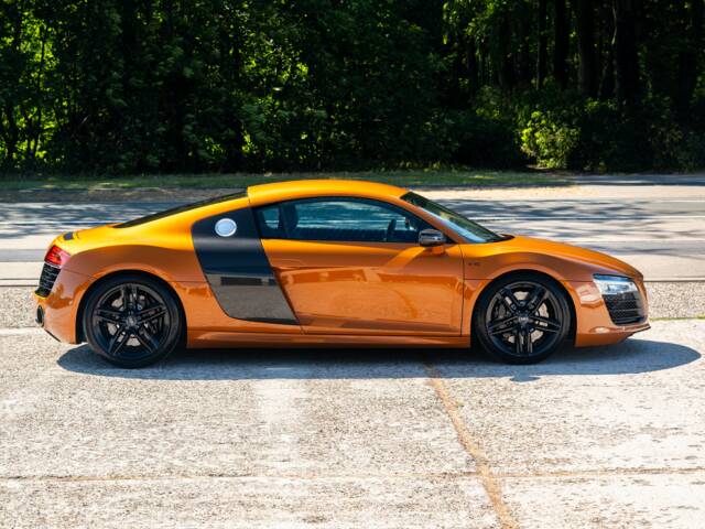 Audi R8 V10