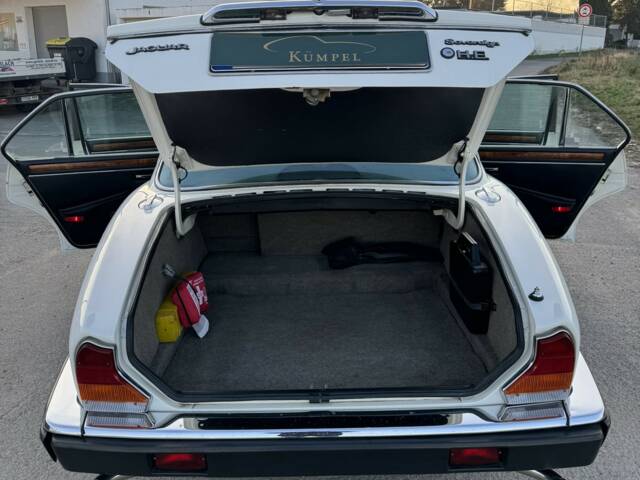 Jaguar Sovereign H.E. V12