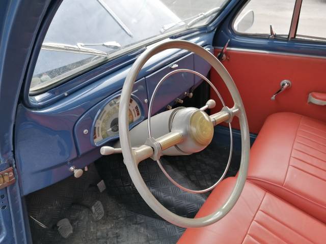 Peugeot 203 C5