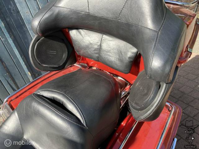 Harley-Davidson FLHTC Electra Glide Classic