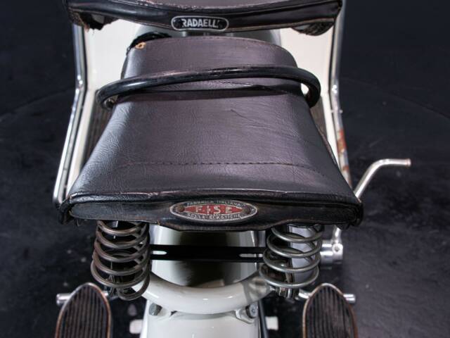 Aermacchi Zeffiro 125