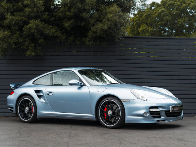 Image 1/43 de Porsche 911 Turbo (2011)