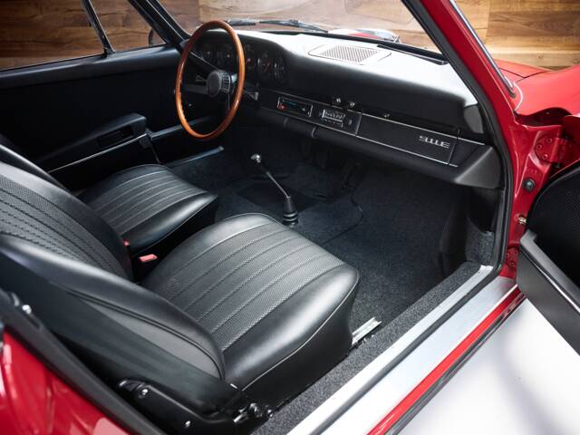 Porsche 911 2.0 E