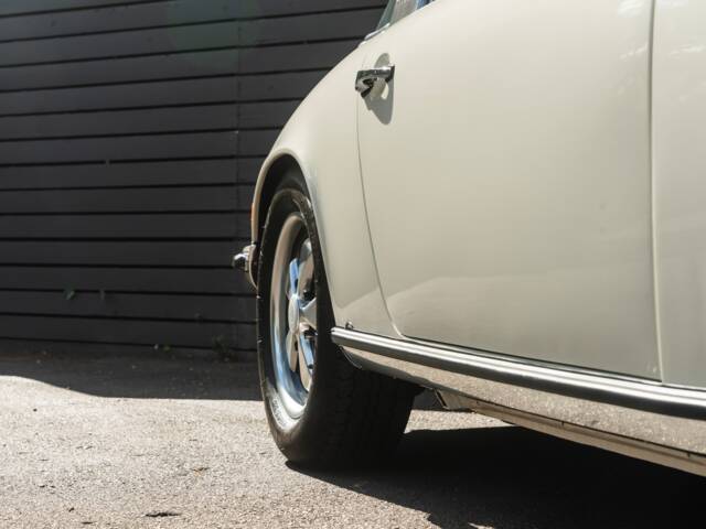 Porsche 911 2.2 T