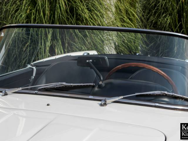 Alfa Romeo 2000 Spider