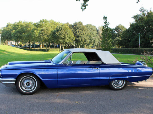 Ford Thunderbird