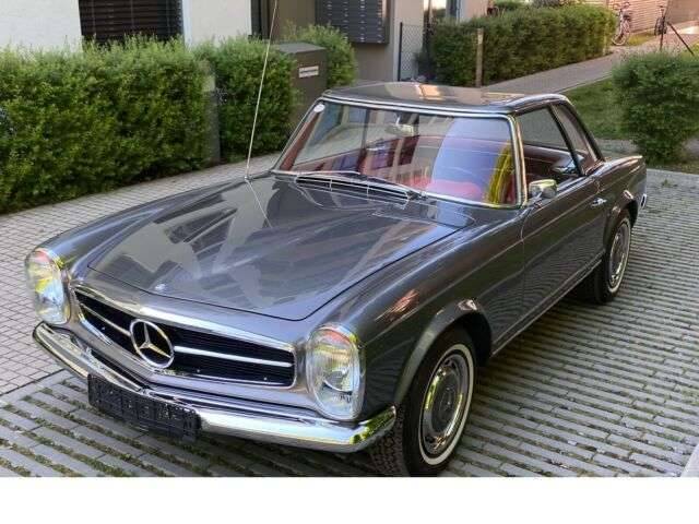 Mercedes-Benz 230 SL
