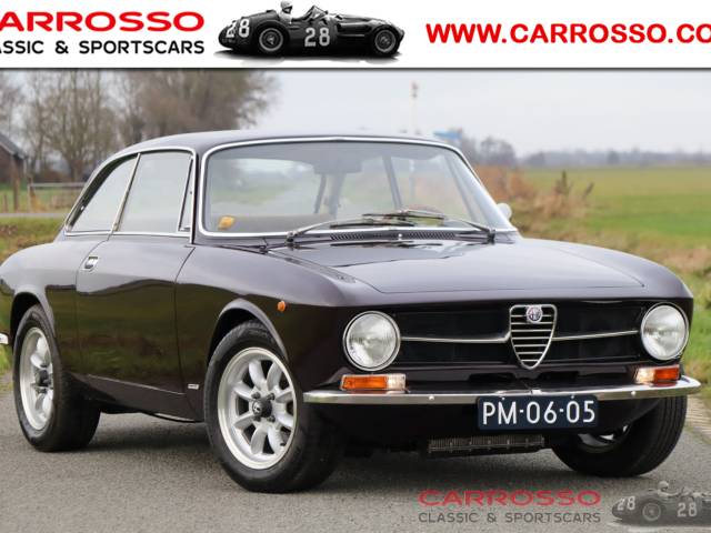 Bild 1/40 von Alfa Romeo Giulia 1300 GT Junior (1972)