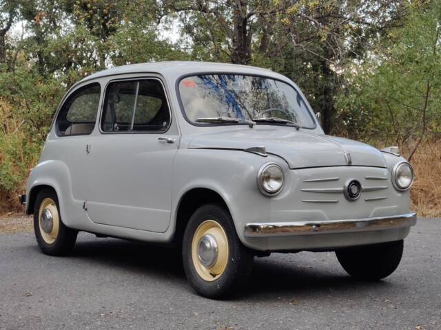 Image 1/73 of FIAT 600 (1955)