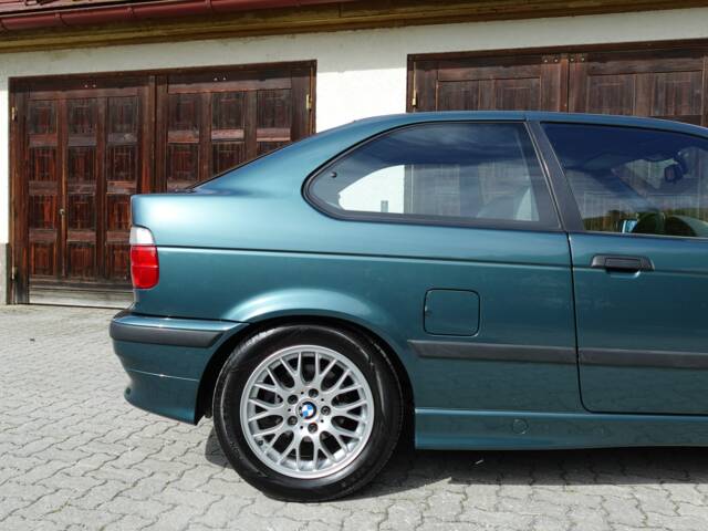 BMW 323ti Compact