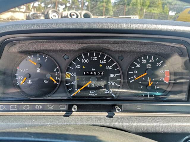 Mercedes-Benz 190 E 1.8