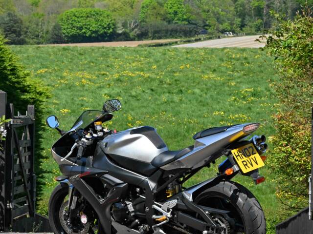 Yamaha YZF-R1
