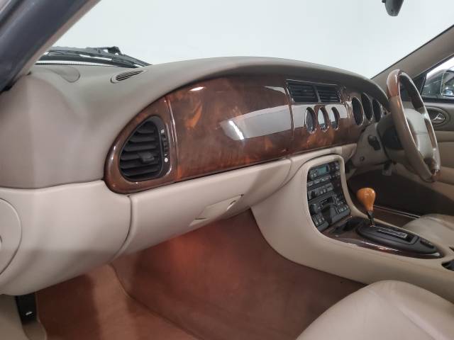 Jaguar XK8 4.0