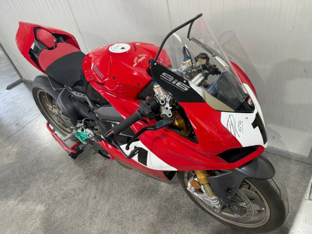 Ducati Panigale V4 R