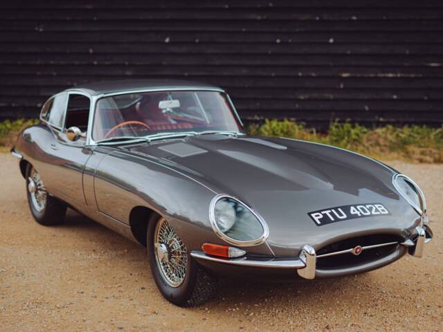 Image 1/8 de Jaguar E-Type 3.8 (1964)