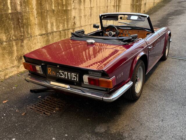 Triumph TR 6 PI