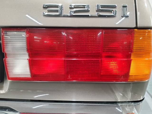 BMW 325i