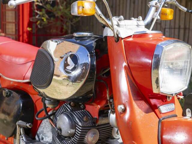 Honda C 72
