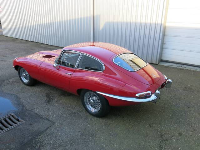 Jaguar E-Type 4.2