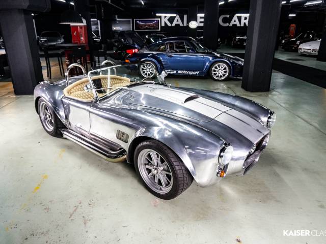 AC Cobra 427