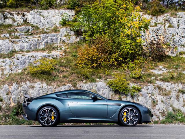 Aston Martin V12 Zagato