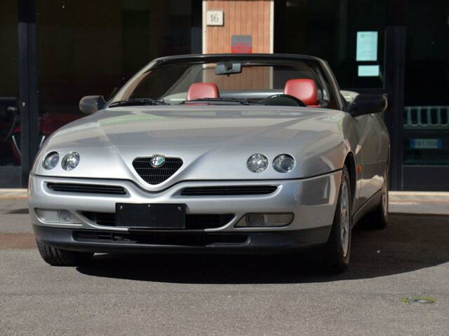 Image 1/10 of Alfa Romeo Spyder (1997)