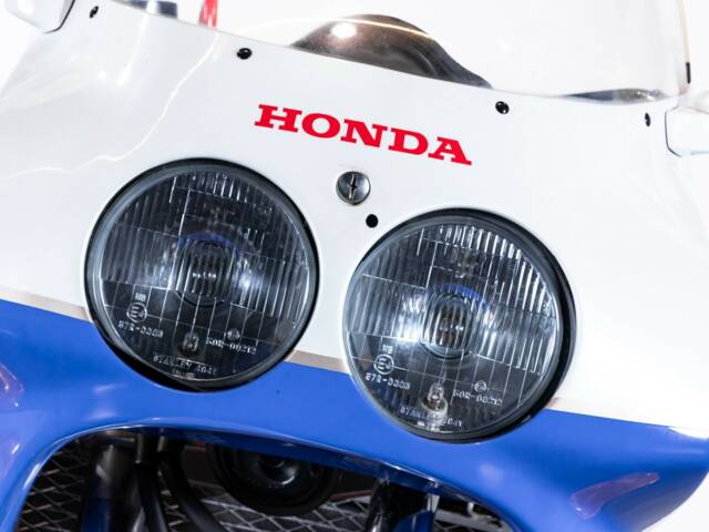 Honda VFR 750R RC 30