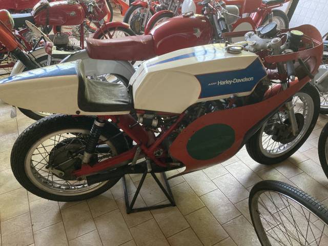 Immagine 1/5 di Aermacchi Harley-Davidson DUMMY (1974)