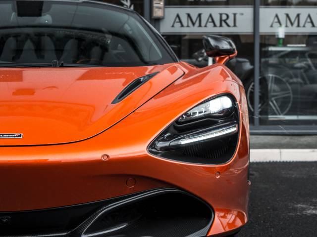 Image 1/29 of McLaren 720S (2017)