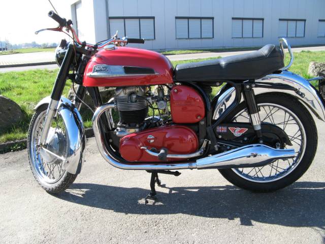 Bild 1/8 von Norton DUMMY (1961)