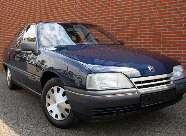 Bild 1/9 von Opel Omega 2,0i (1988)