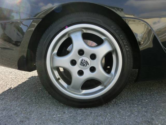 Porsche 968