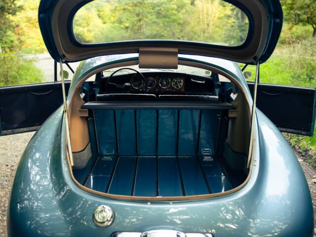 Aston Martin DB 2/4 Mk I